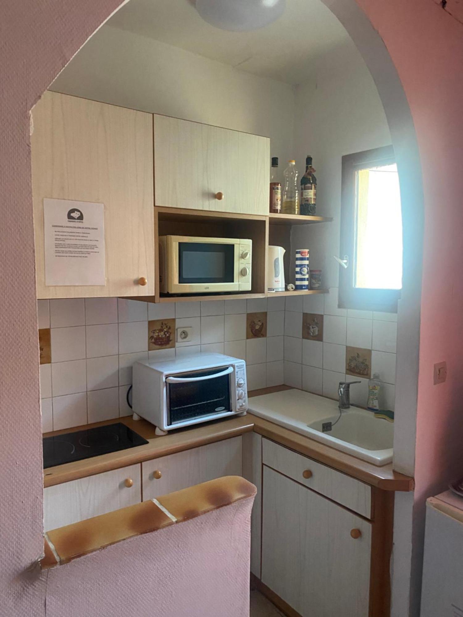 Maison De Ville Proche Mer, En Camargue Sur Le Chemin De Saint Jacques De Compostelle, Clim Reversible فاوفيرت المظهر الخارجي الصورة